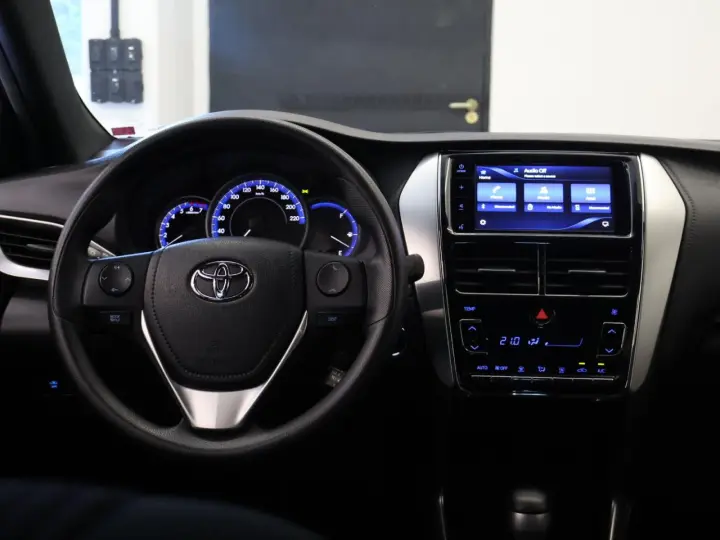 YARIS 1.5 16V XL Plus Connect