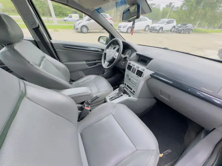 VECTRA 2.0 MPFI Collection 8V