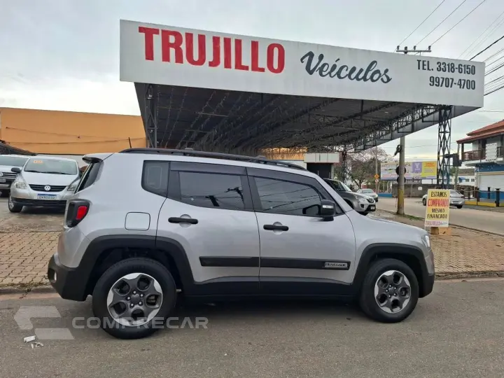 Renegade 1.8 16V Flex 4P Automático