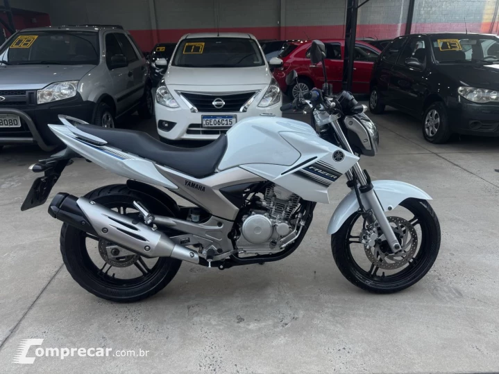 YS Fazer 250 LIMITED EDITION