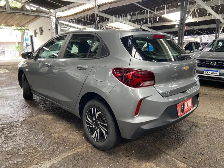 ONIX HATCH LT 1.0 12V TB FLEX