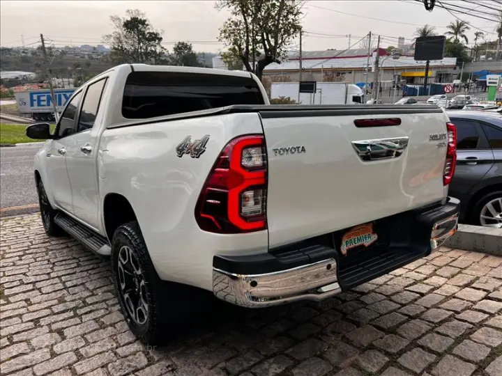 HILUX 2.8 D-4d Turbo CD SRX 4X4