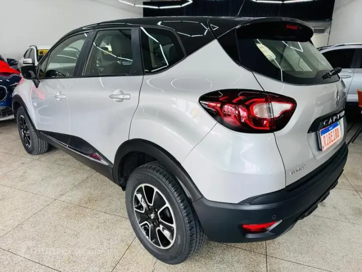 CAPTUR LIFE 1.6 16V FLEX 5P AUT