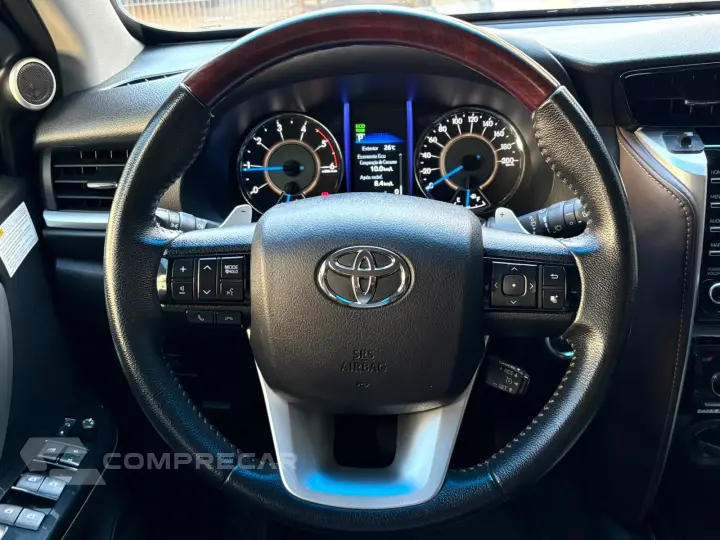 HILUX SW4 2.8 D-4d Turbo SRX 7L 4X4