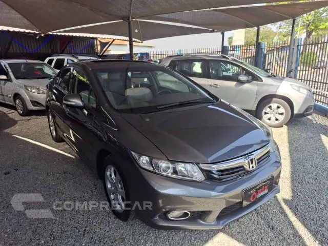 CIVIC - 1.8 EXS 16V 4P AUTOMÁTICO
