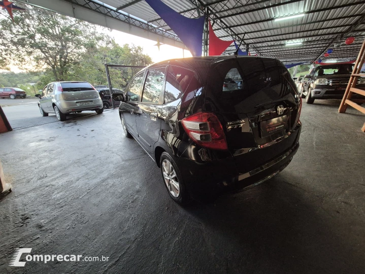 FIT 1.4 LX 16V