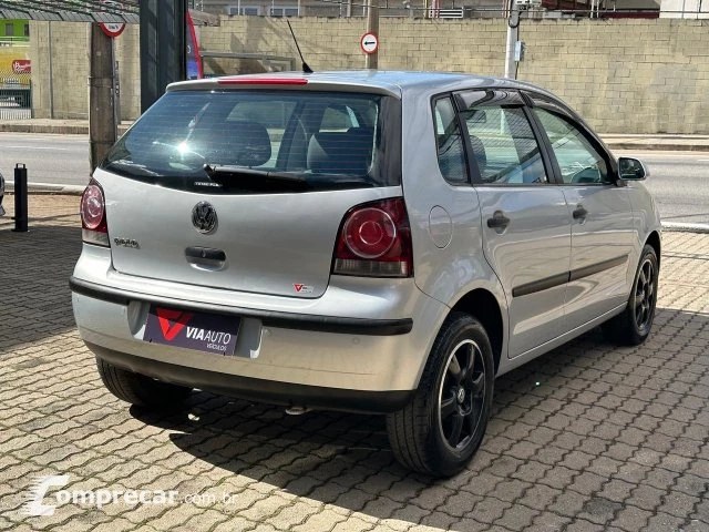 POLO - 1.6 MI 8V 4P MANUAL