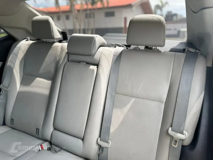 COROLLA 1.8 GLI UPPER 16V FLEX 4P AUTOMÁTICO