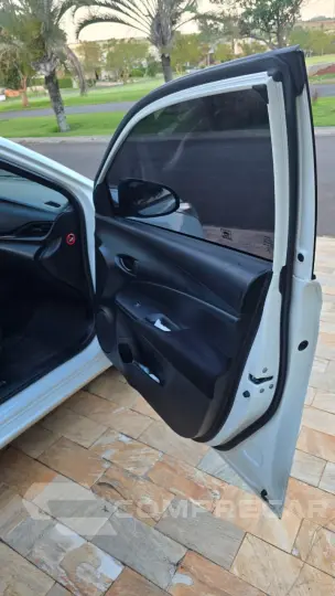 YARIS 1.3 16V XL