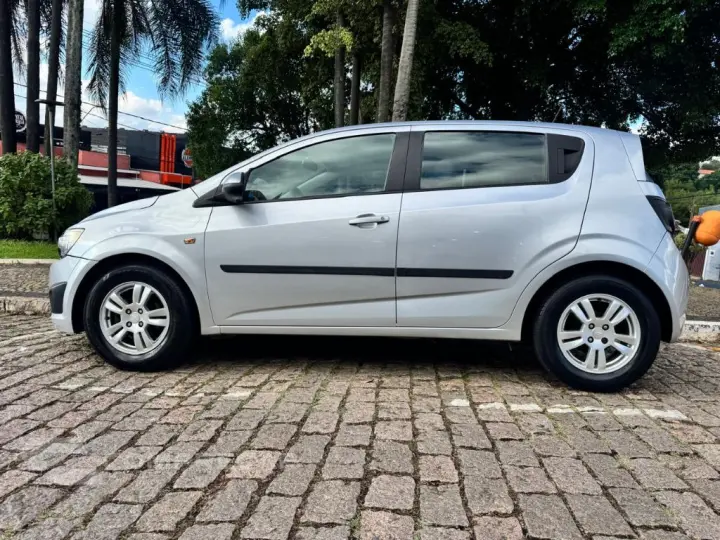 SONIC HB LT 1.6 16V FlexPower 5p Mec.