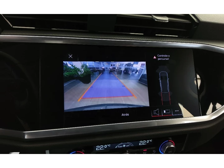 Q3 1.4 TFSI FLEX PRESTIGE PLUS S TRONIC