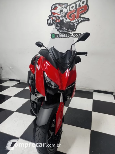 XMAX 250 Abs