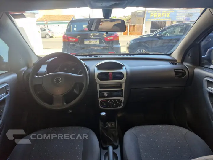 CORSA 1.4 MPFI Premium Sedan 8V