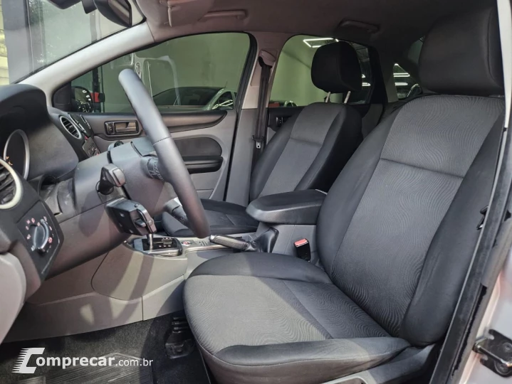 Focus Sedan 2.0 16V/2.0 16V Flex 4p Aut.