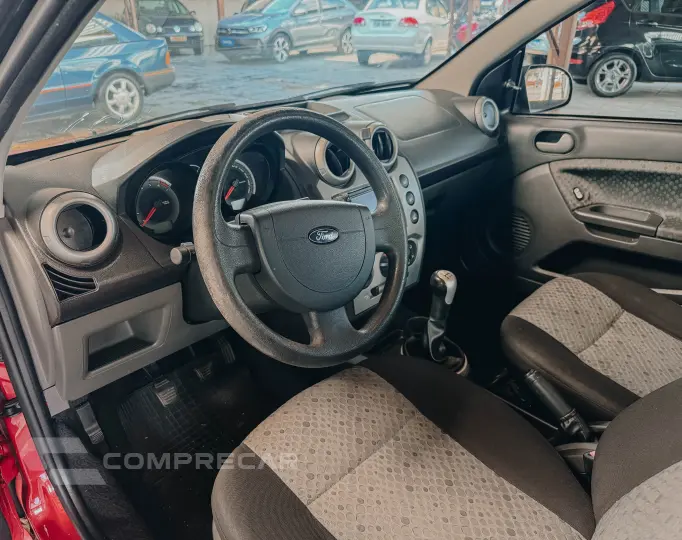 FIESTA 1.6 MPI Class Hatch 8V