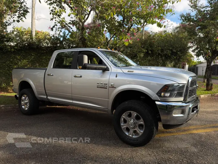 RAM 6.7 2500 Laramie 4X4 CD I6 Turbo