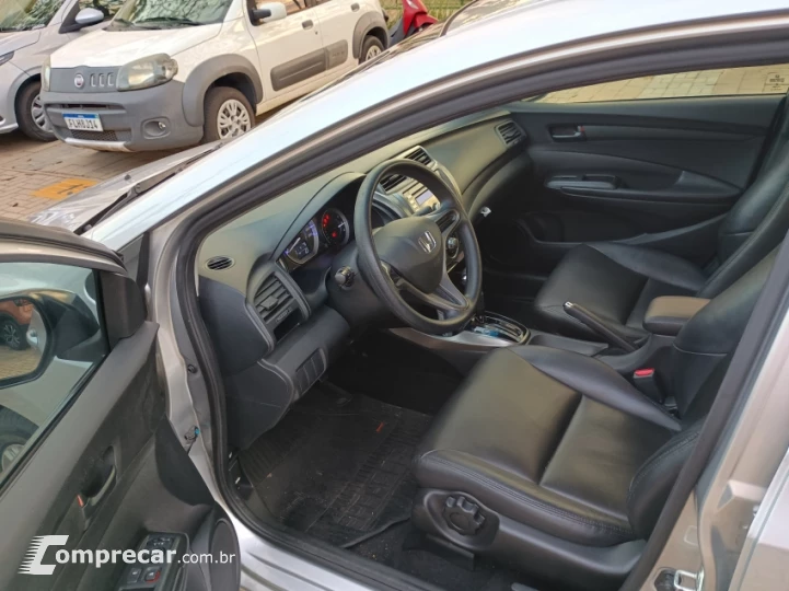 CITY 1.5 LX Sedan 16V