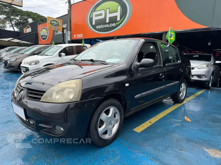 Clio Sedan