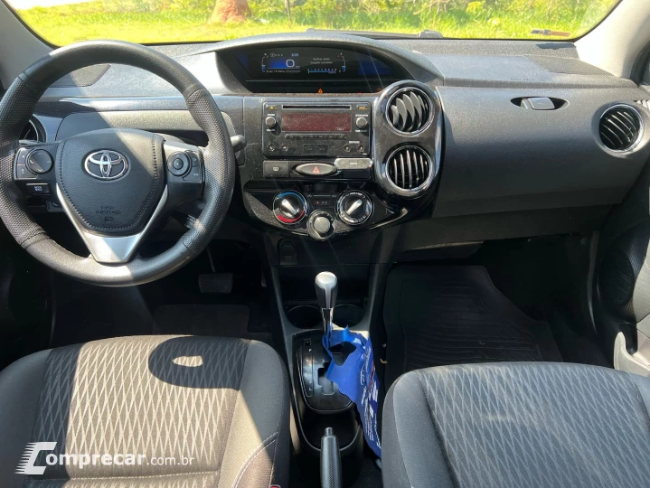 ETIOS 1.5 XS Sedan 16V