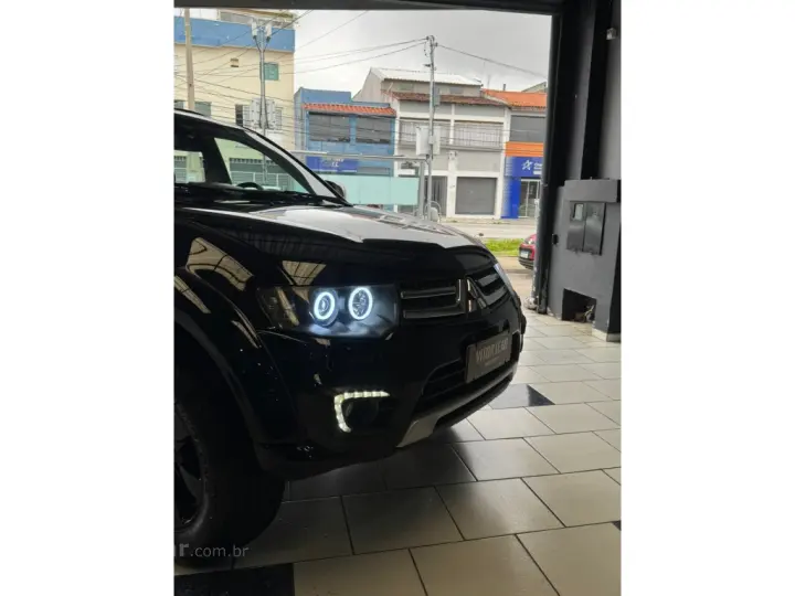 PAJERO DAKAR 3.2 4X4 16V TURBO INTERCOOLER DIESEL 4P AUTOMÁT