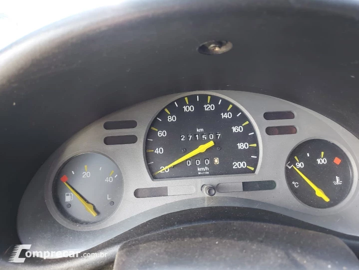 Corsa 1.0 Mpfi Milenium Ii Sedan 8V Gasolina 4P Manual