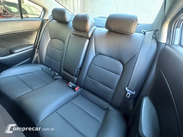 CERATO 1.6 E.263 Sedan 16V