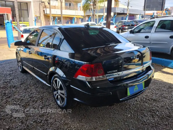 Vectra Sedan 2.0 4P ELITE AUTOMÁTICO