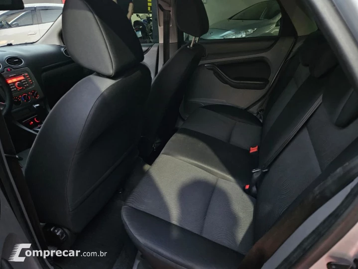 Focus Sedan 2.0 16V/2.0 16V Flex 4p Aut.