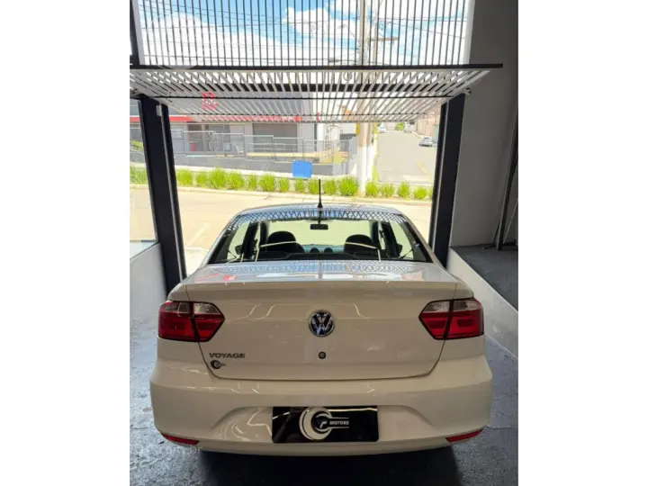 VOYAGE 1.0 MI 8V FLEX 4P MANUAL