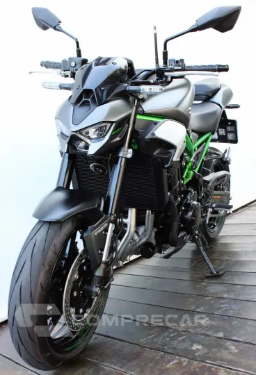 KAWASAKI Z900