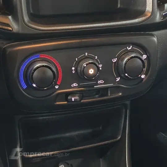 Strada Freedom 1.3 Flex 8V CD