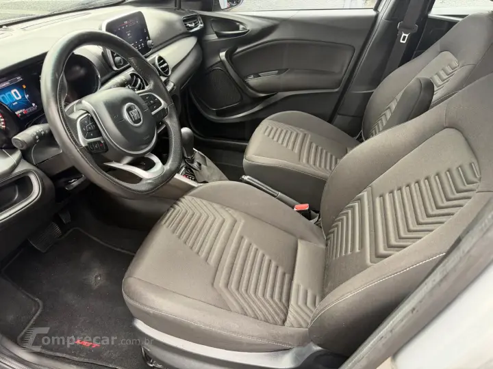 Cronos 1.8 4P FLEX HGT AUTOMÁTICO