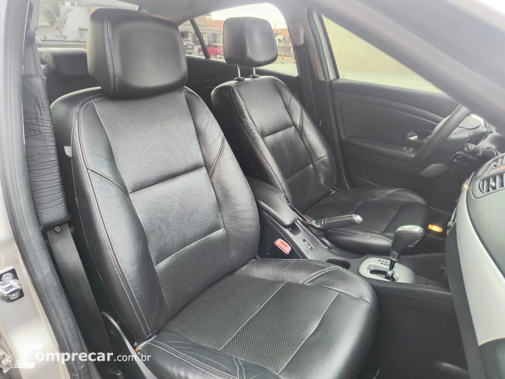 FLUENCE 2.0 Dynamique 16V