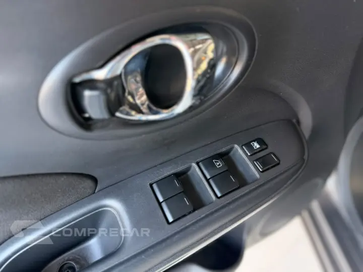 VERSA 1.6 16V FLEXSTART SV 4P XTRONIC