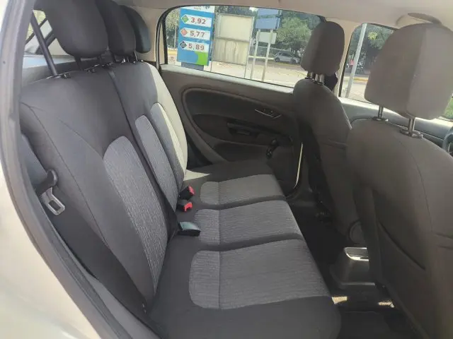 PUNTO - 1.6 ESSENCE 16V 4P MANUAL