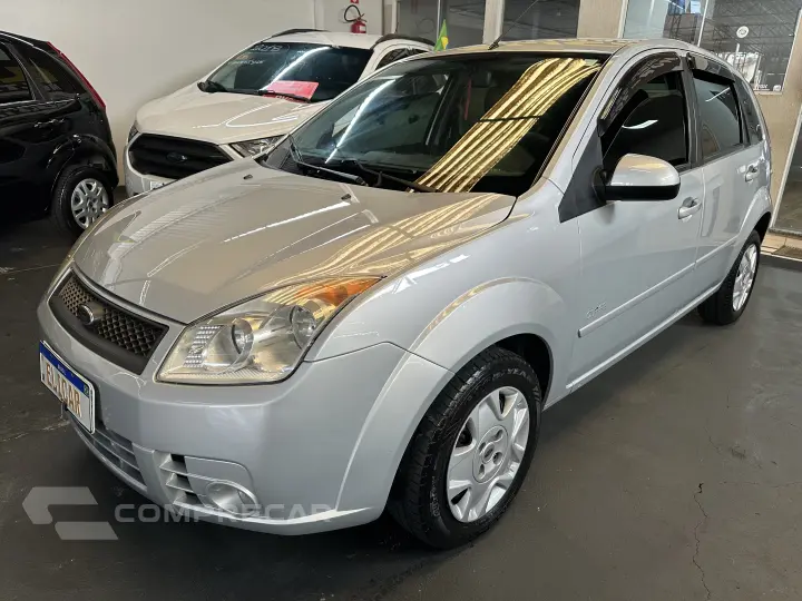 FIESTA 1.6 MPI Class Hatch 8V