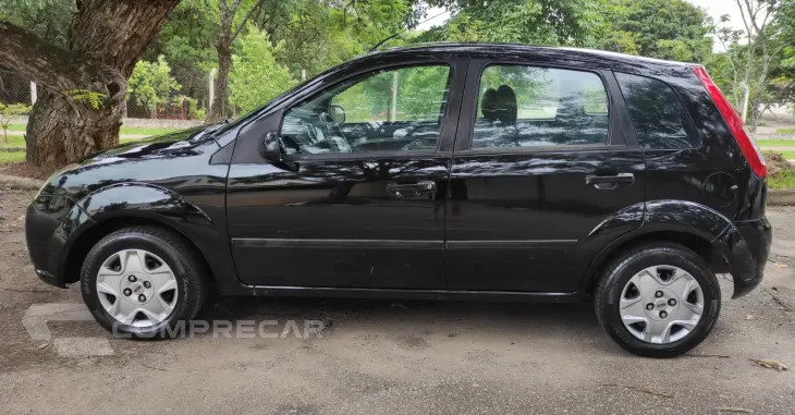 FIESTA 1.6 MPI Class Hatch 8V