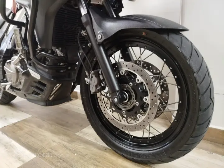 V STROM 650 XT