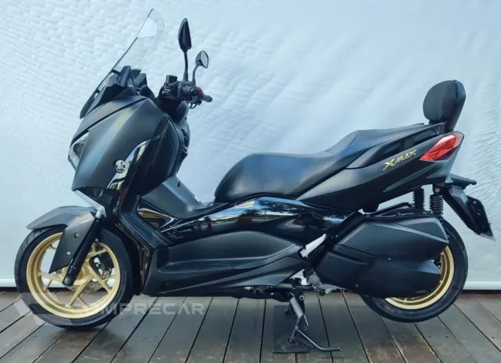YAMAHA XMAX ABS