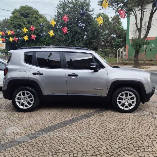 Renegade Sport 1.8 4x2 Flex 16V Aut.
