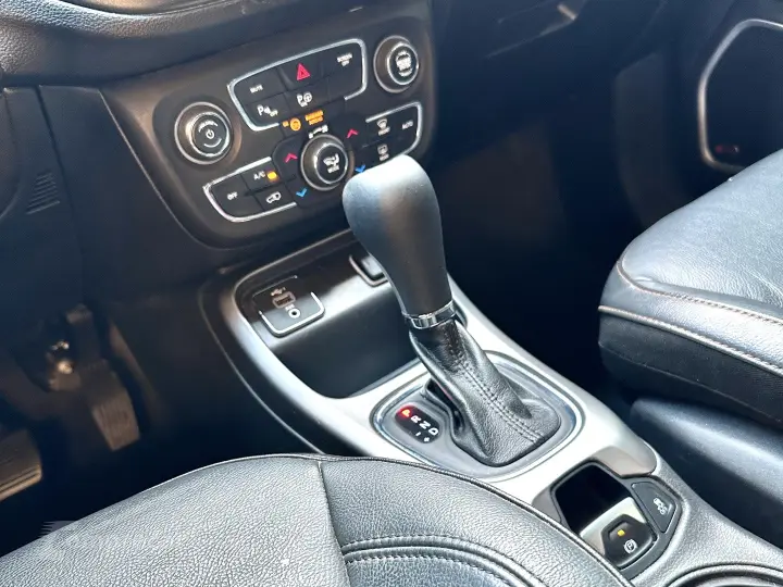 COMPASS 2.0 16V FLEX LONGITUDE AUTOMÁTICO