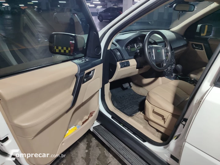 FREELANDER 2 2.2 SE SD4 16V Turbo