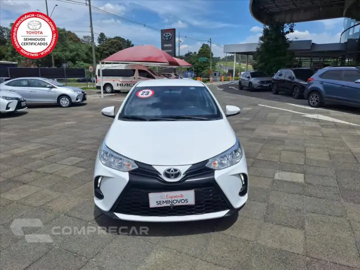 YARIS 1.5 16V FLEX SEDAN XL LIVE MULTIDRIVE