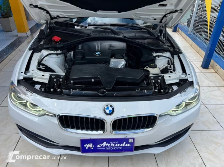 320i