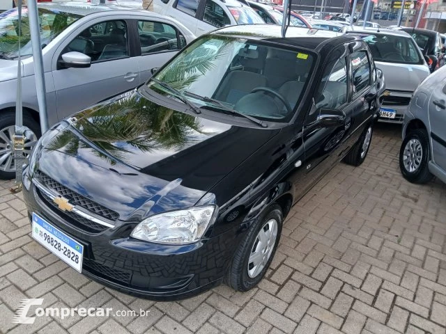 CLASSIC - 1.0 MPFI LS 8V 4P MANUAL