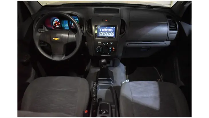 S10 - 2.4 LS 4X2 CD 8V 4P MANUAL