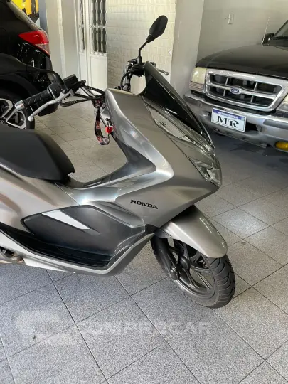 PCX 150 DLX