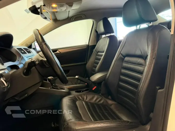 VOLKSWAGEN JETTA 2.0 TSI HIGHLINE DSG