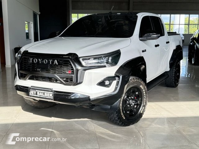 HILUX - 2.8 D-4D TURBO CD GR-S 4X4 AUTOMÁTICO