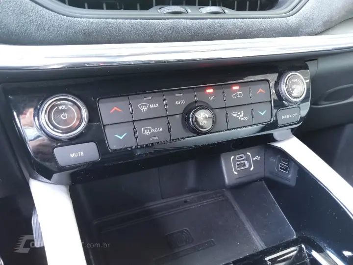 COMMANDER 1.3 T270 TURBO FLEX OVERLAND AT6